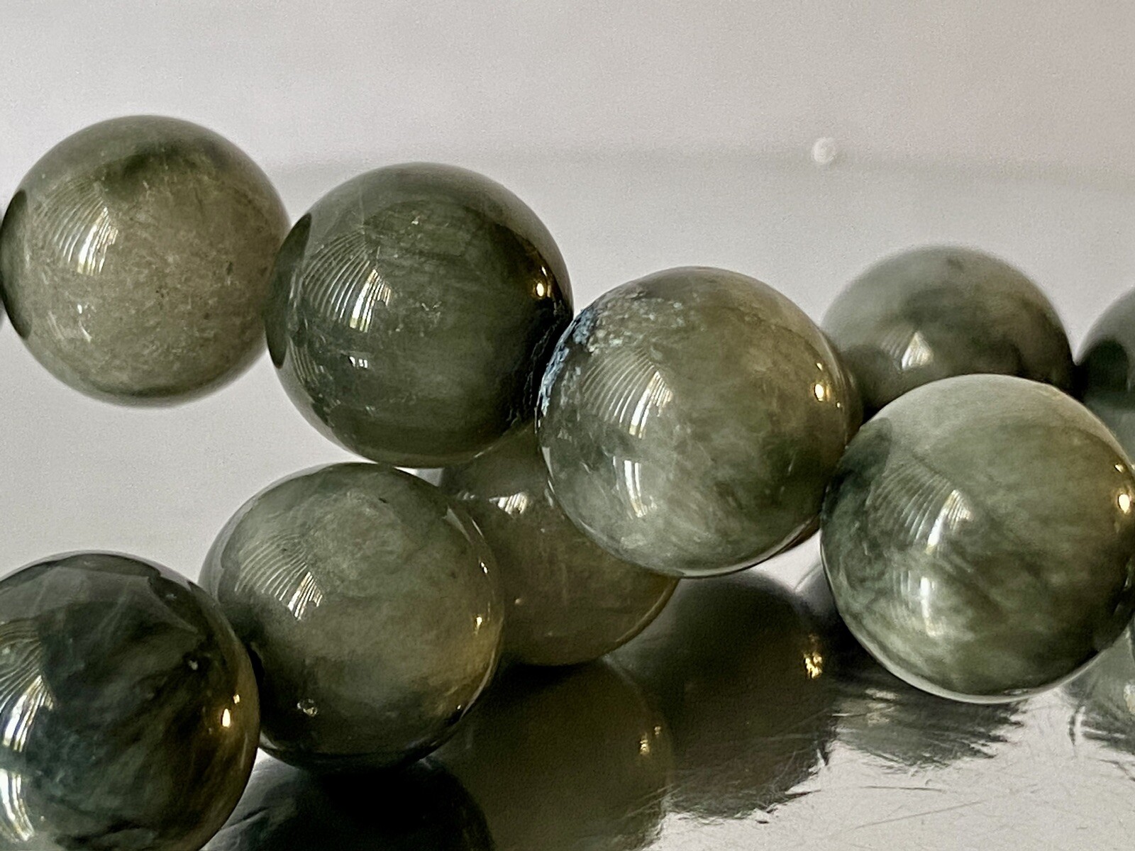 7.4″ “Lux Sheen/Extra Grade”~ Grey CHRYSOBERYL CAT’S EYE Bracelet P1407