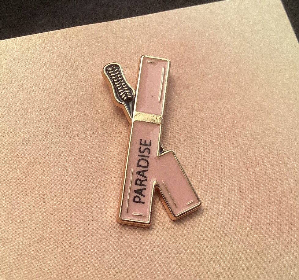 Gold Tone Paradise Cosmetics Shiny Pink Enamel Lapel Hat Pin