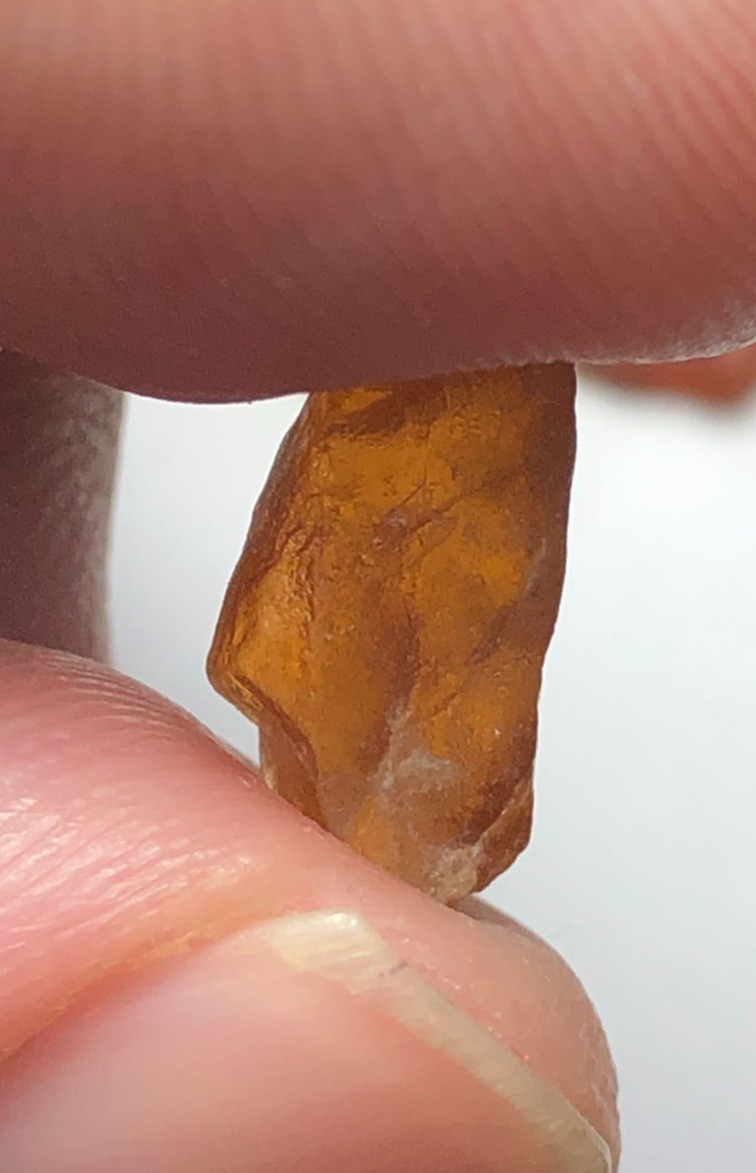 127carat Natural facet rough quality hessonite garnet from Africa loose gemstone