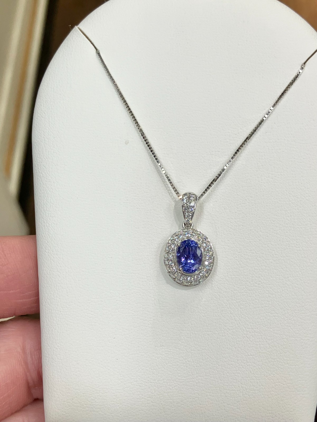 Tanzanite And Diamond White Gold Necklace