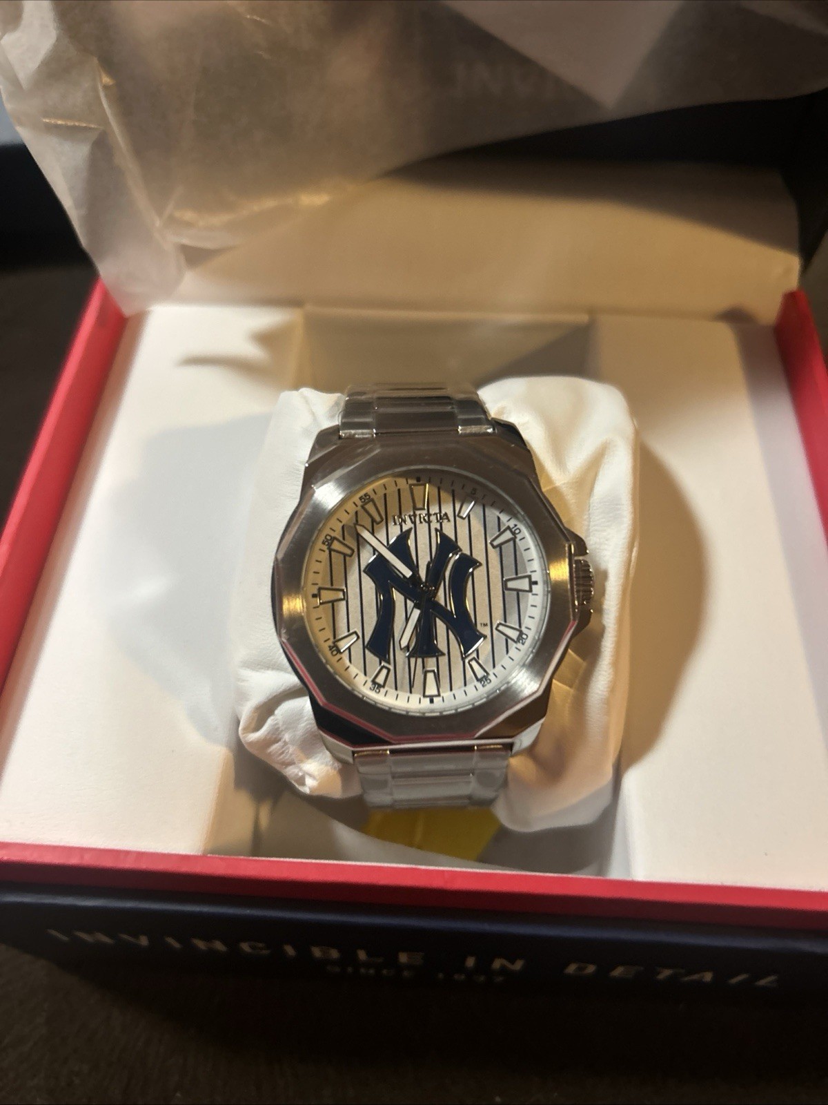 Invicta New York Yankees MLB Watch Silver Tone Band With Box 43mm, Steel 49862