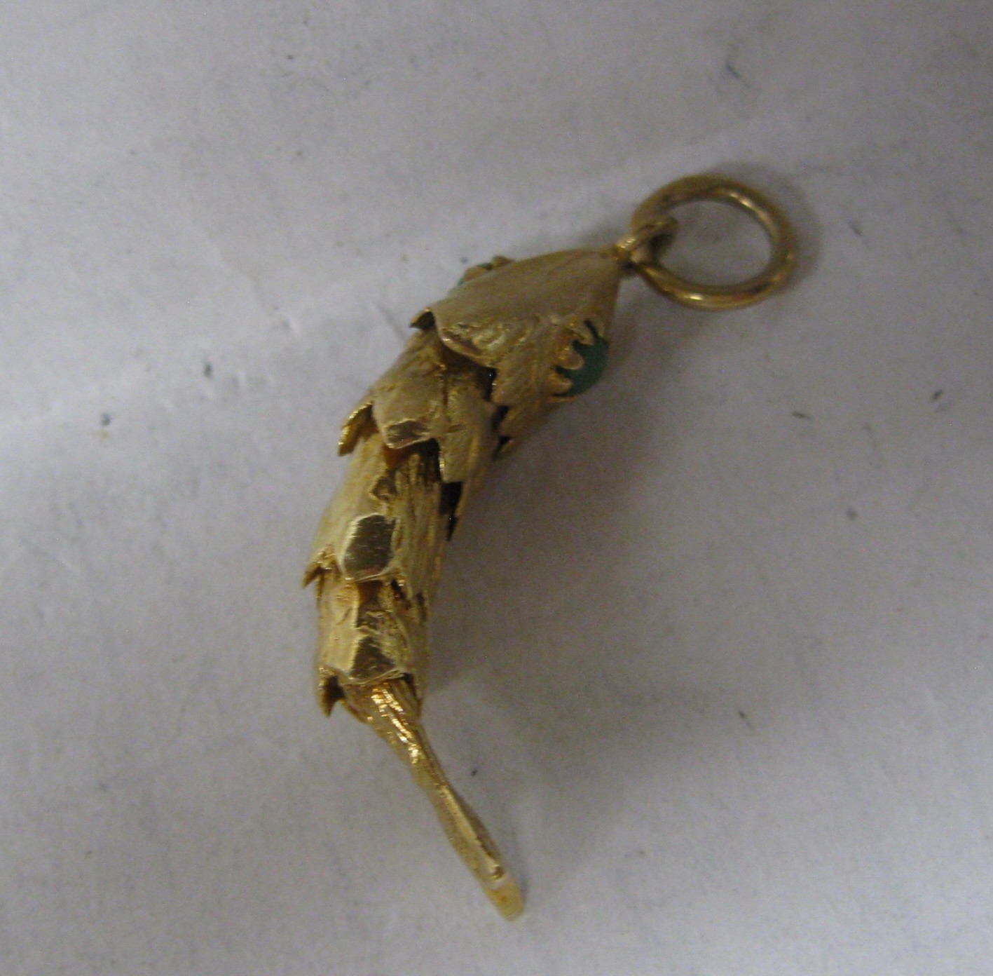 Vintage 18k Solid Gold Turquoise Movable 3D Chinese Koi Fish Pendant 6.8 Grams