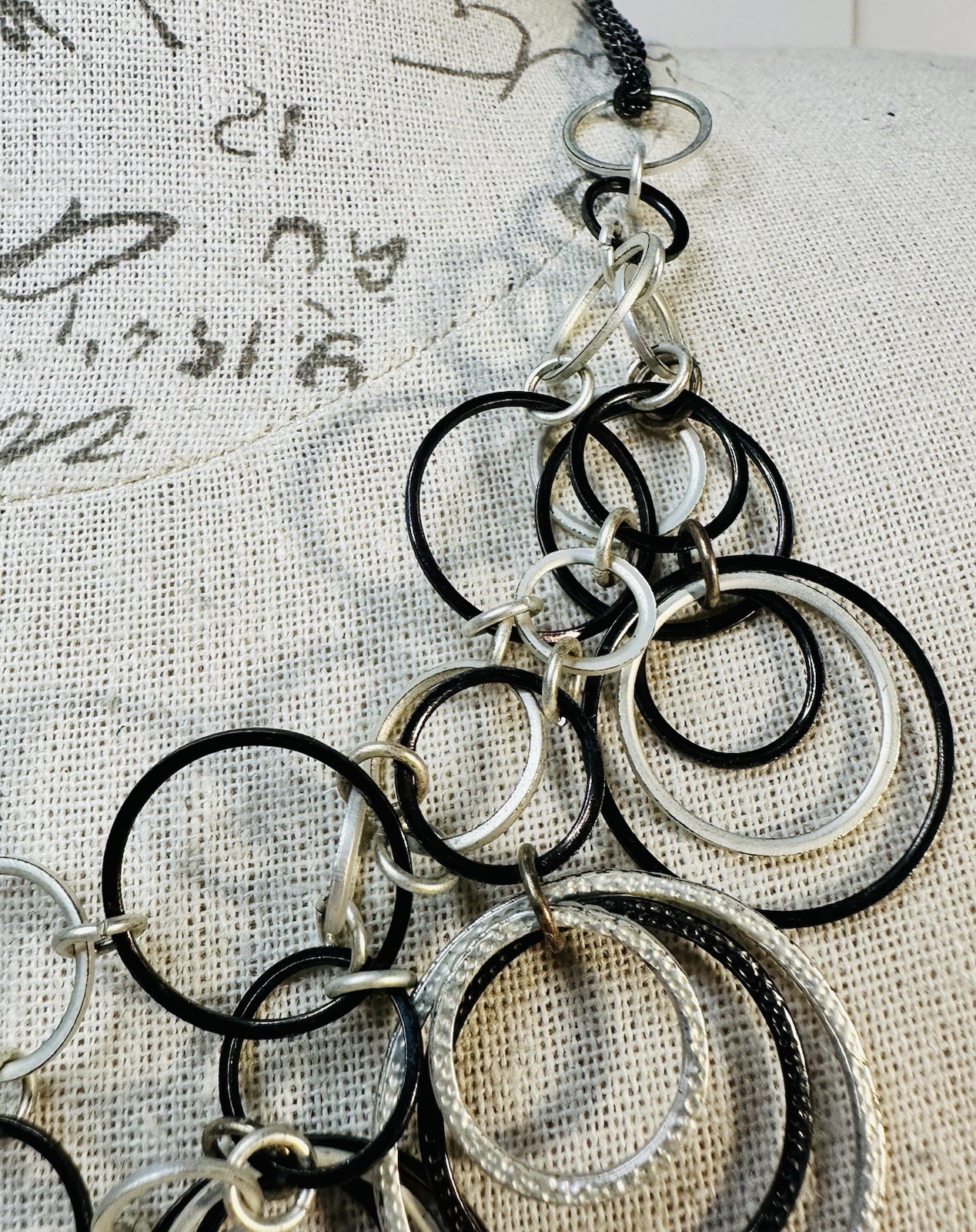 Chico’s Silver Black Circle Link Necklace Interlocking Rings Statement Jewelry