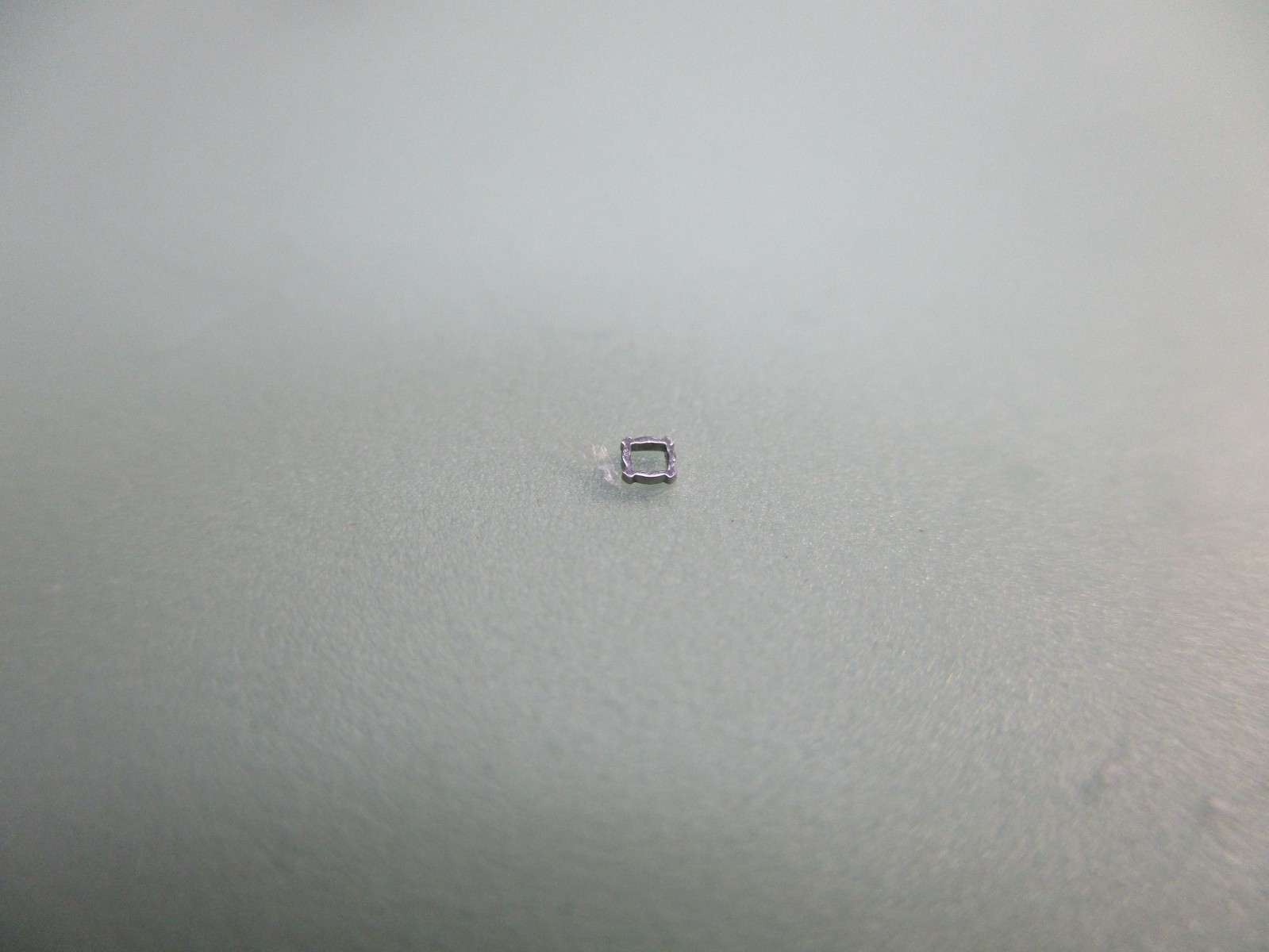 100% authentic Piaget 202P / 212P operating cam. Also for Cartier 202 / 212
