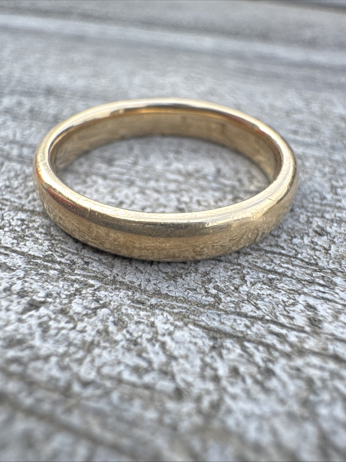 14K Yellow Gold Vintage JR Woods ArtCarved Wedding Band Ring 3.5mm Thick 3.7g
