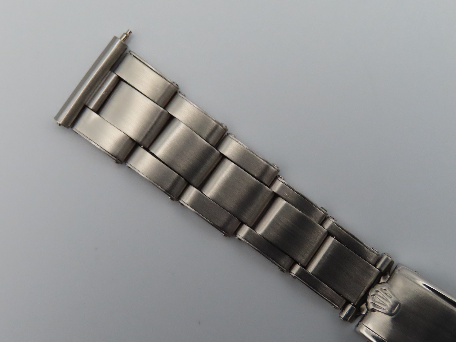 1946 Rolex Oyster Perpetual Manual Wind Chronometer 2940 Bubble Back Wristwatch