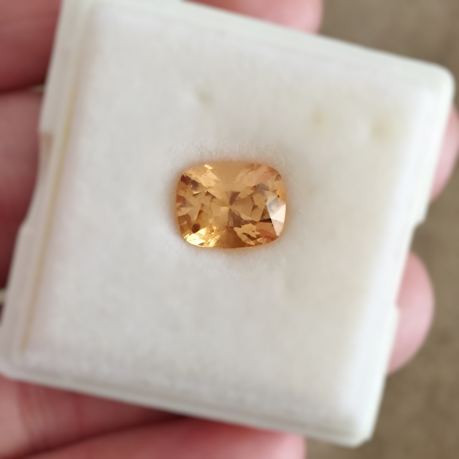 Rare Clarity & Cutting! Golden Grossular Garnet Sri Lanka 4.62 carats GLI