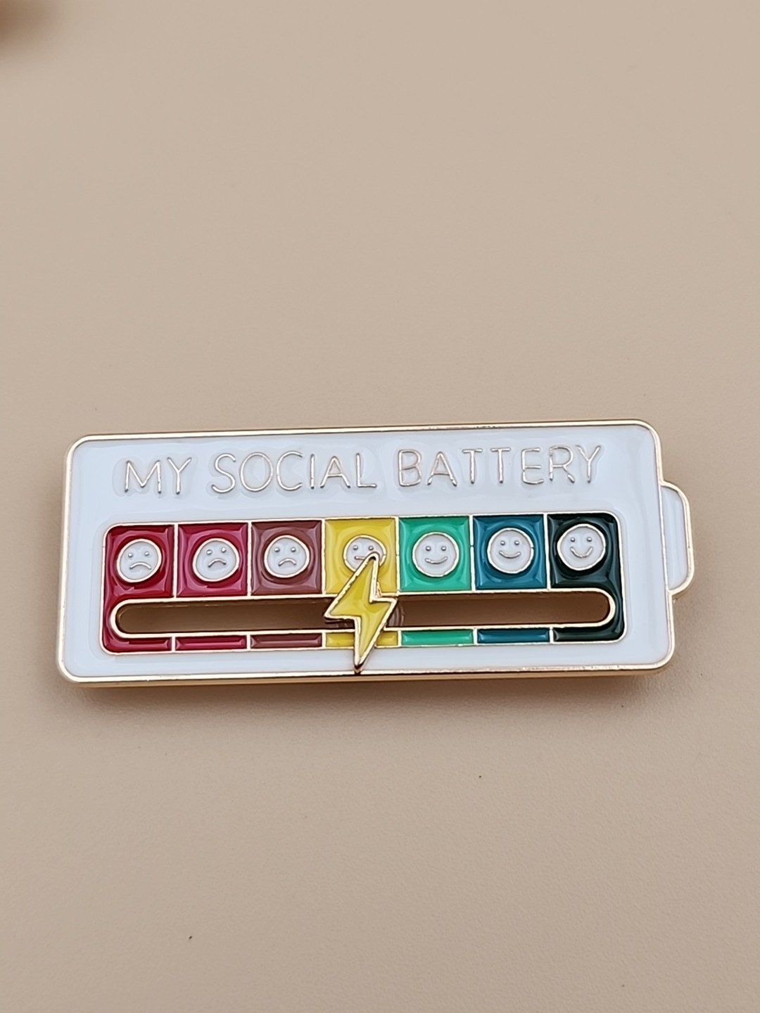 2 pk Interactive My Social Battery Emoji/My Moodtracker Emoji Enamel Pin