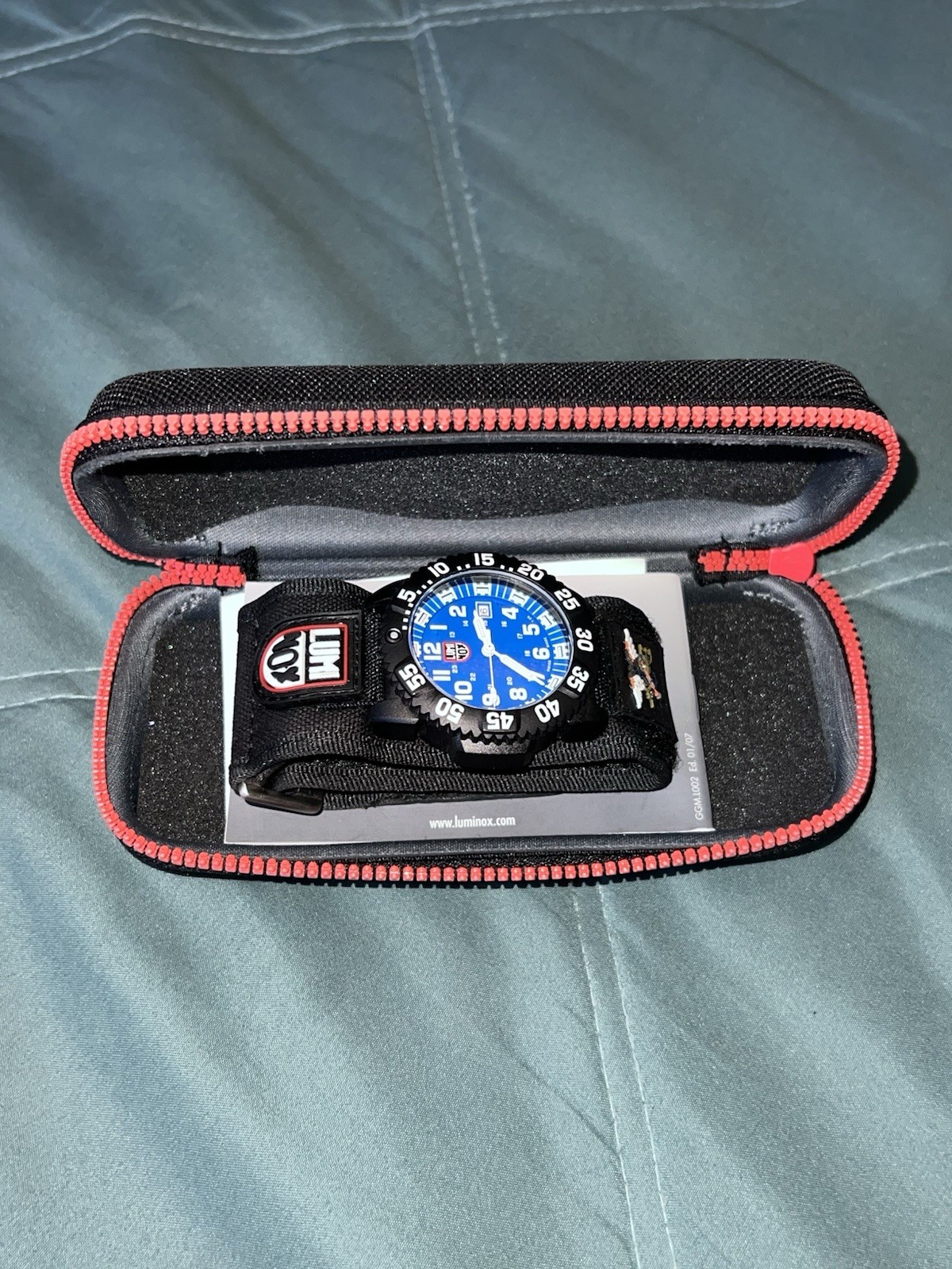 Luminox 3050/3950 Navy SEAL Colormark: A Rugged Tactical Timepiece Blue Dial