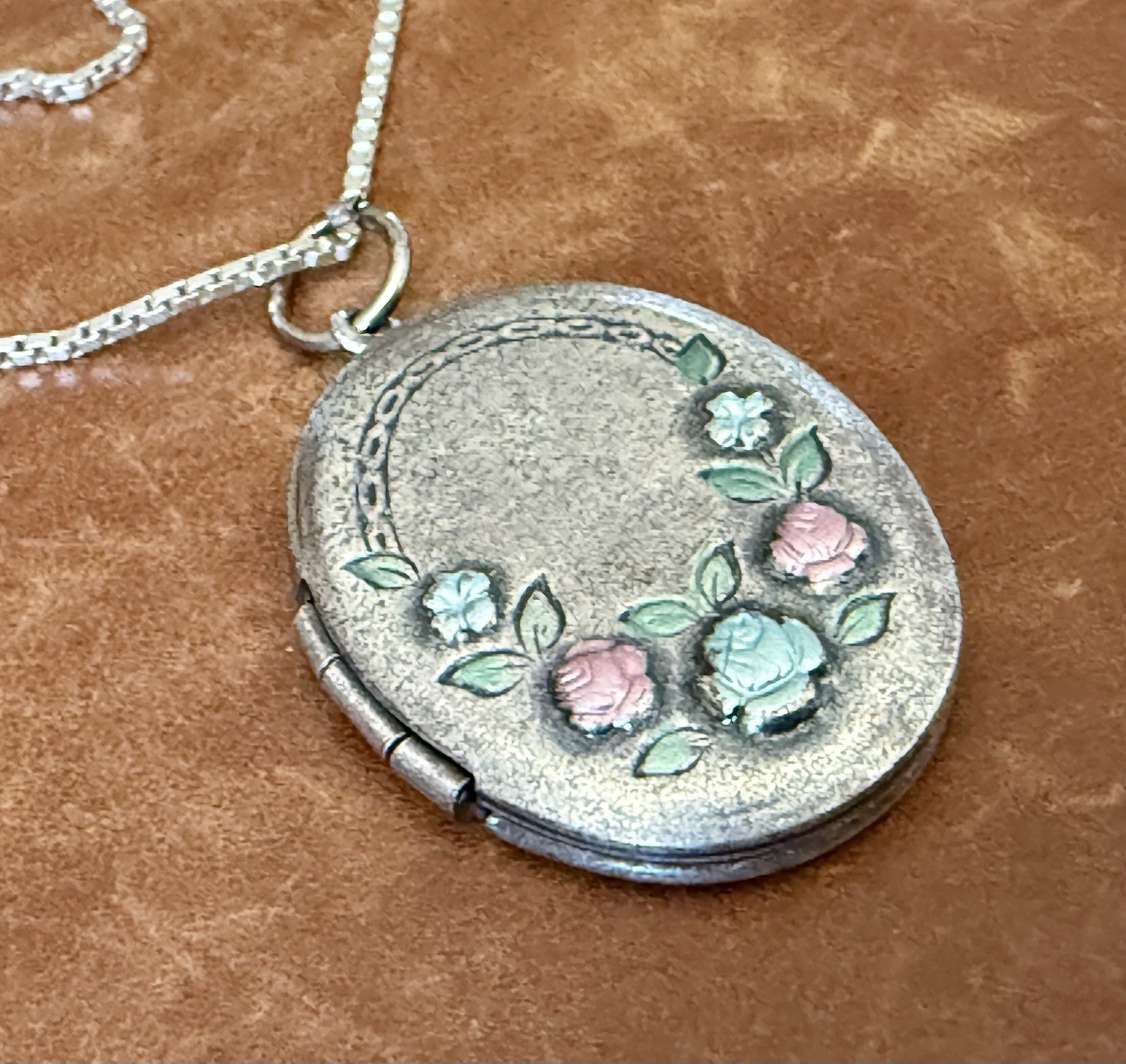 Antique Sterling Silver Enamel Rose Motif Photo Medallion Pendant Necklace 18”in