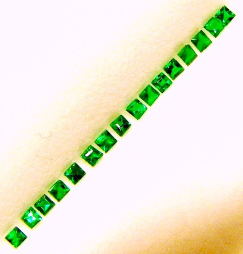 Natural Square Zambian Emerald 0.49 Ct Tol 30 Pieces lot, 1.3 MM Matched