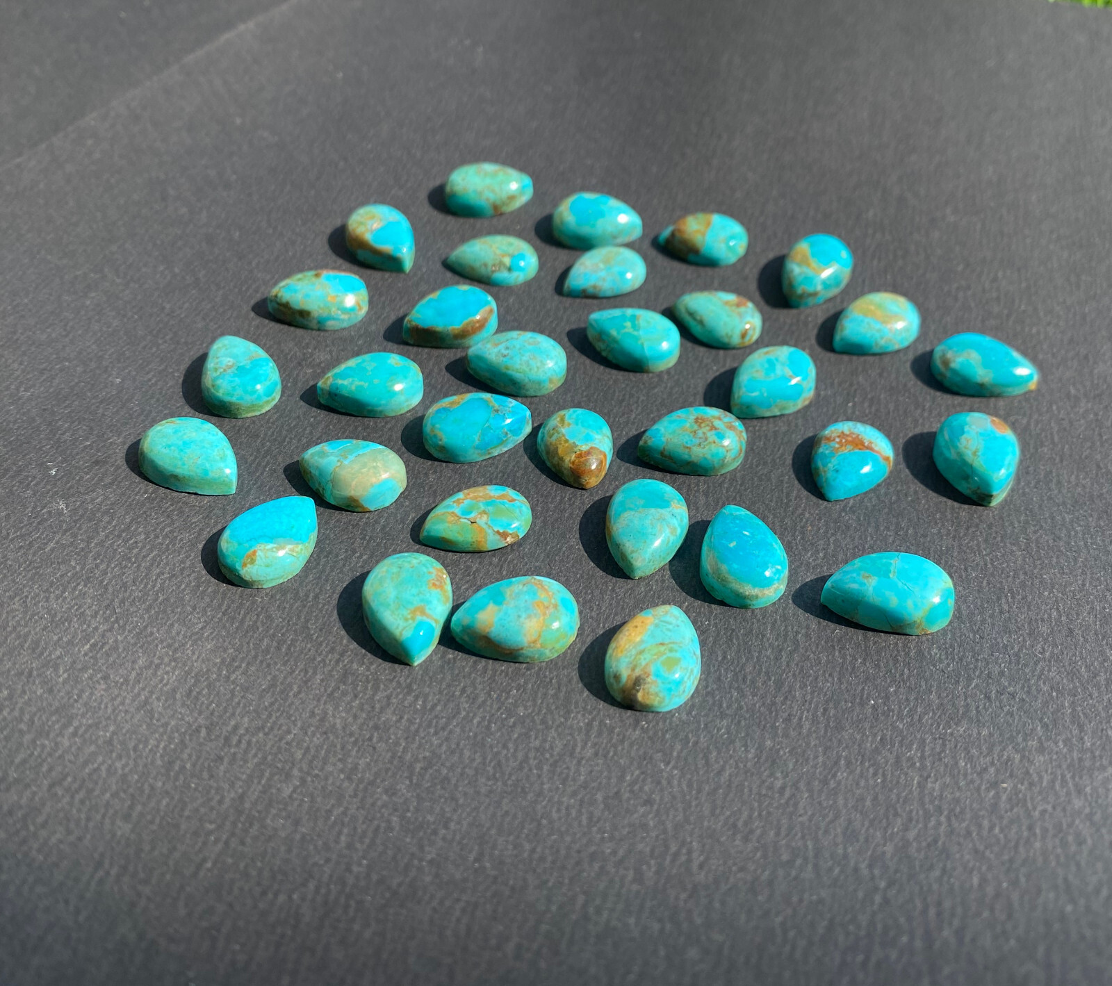 [WHOLESALE] NATURAL BLUE MOHAVE TURQUOISE CABOCHON PEAR SHAPE LOOSE GEMSTONE