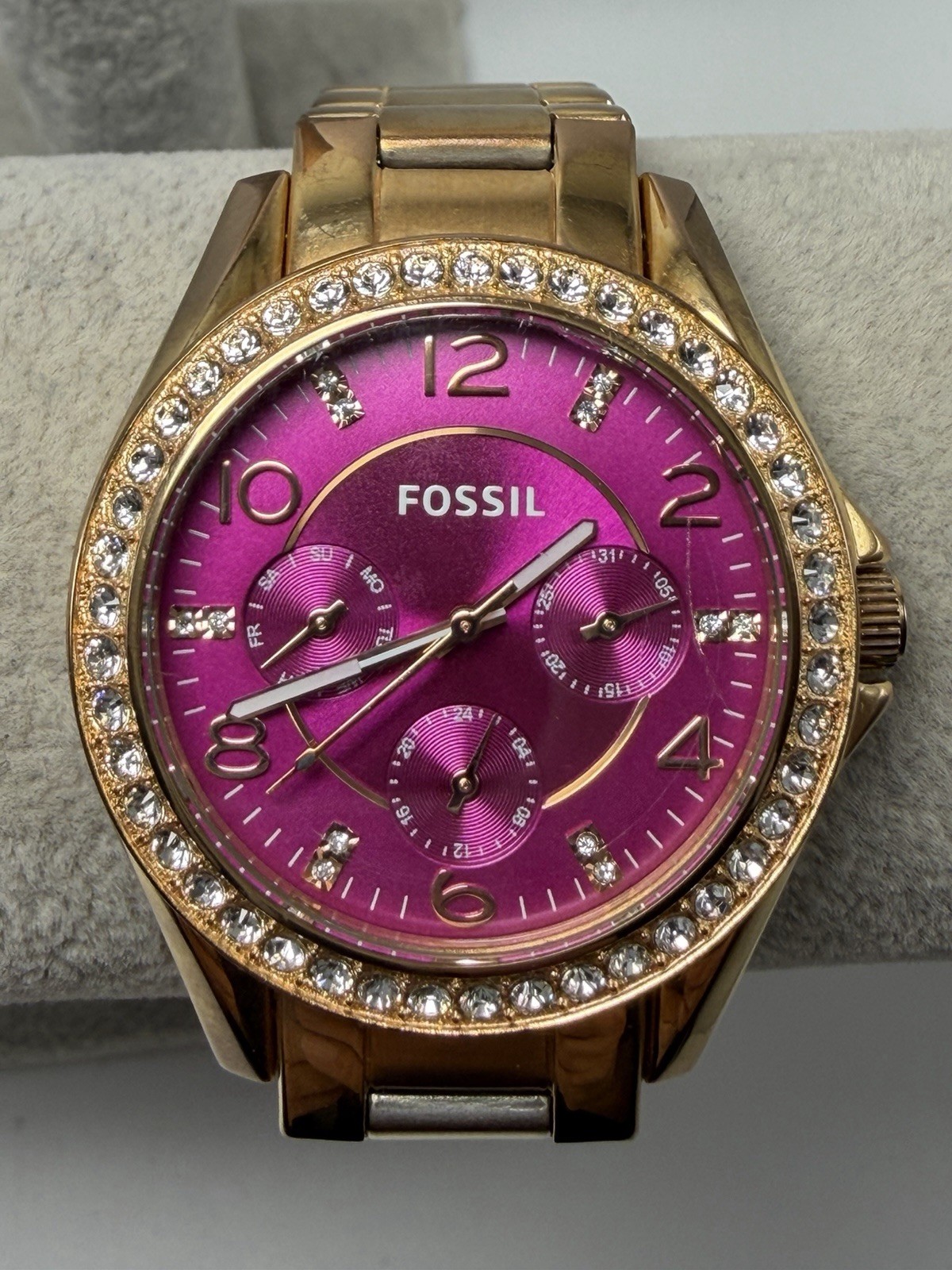 Fossil ES3531 New Battery Ladies Riley Watch 39MM 6.25″ Pink Dial