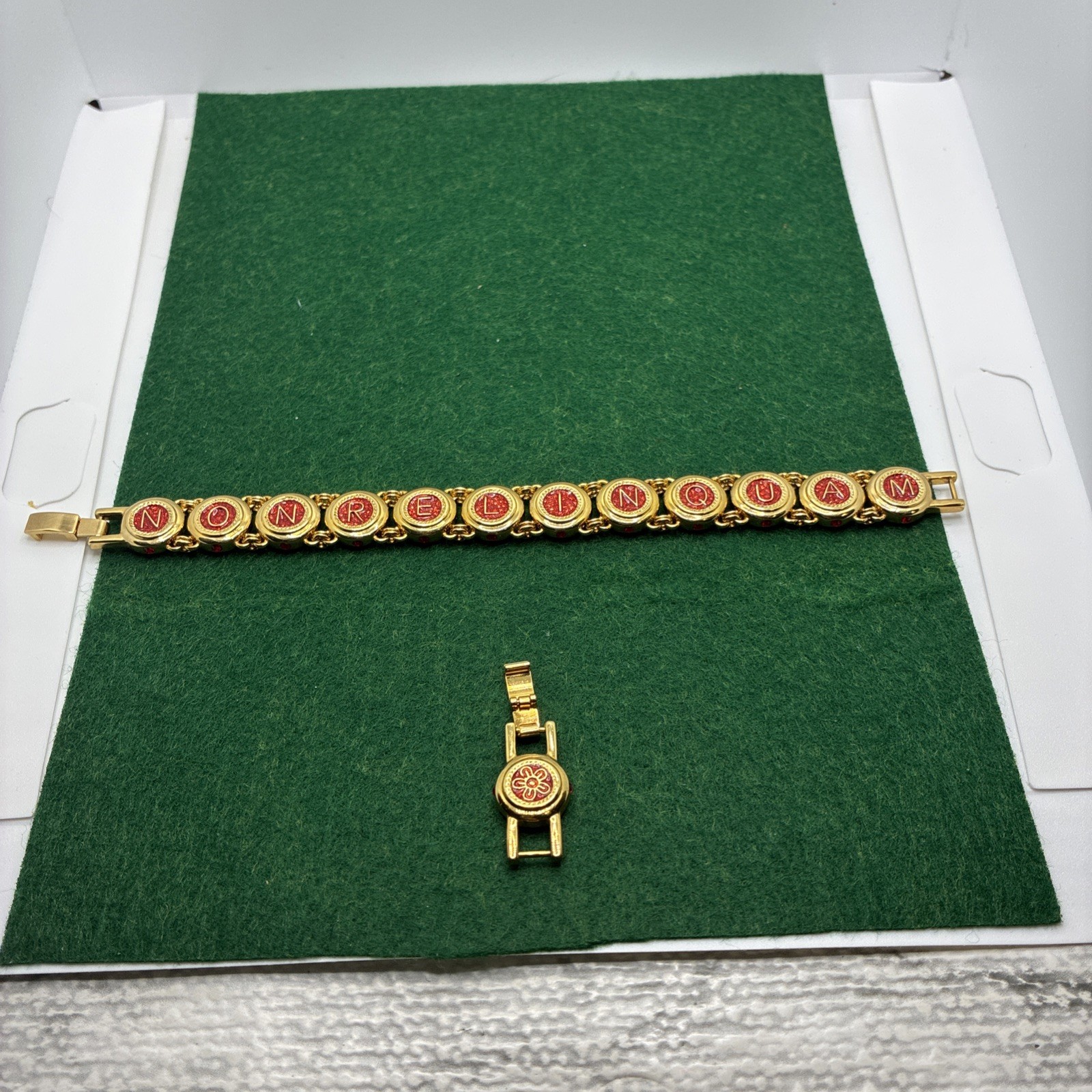 Vintage Camrose and Kross Jackie Kennedy Nonrelinques Replica Bracelet