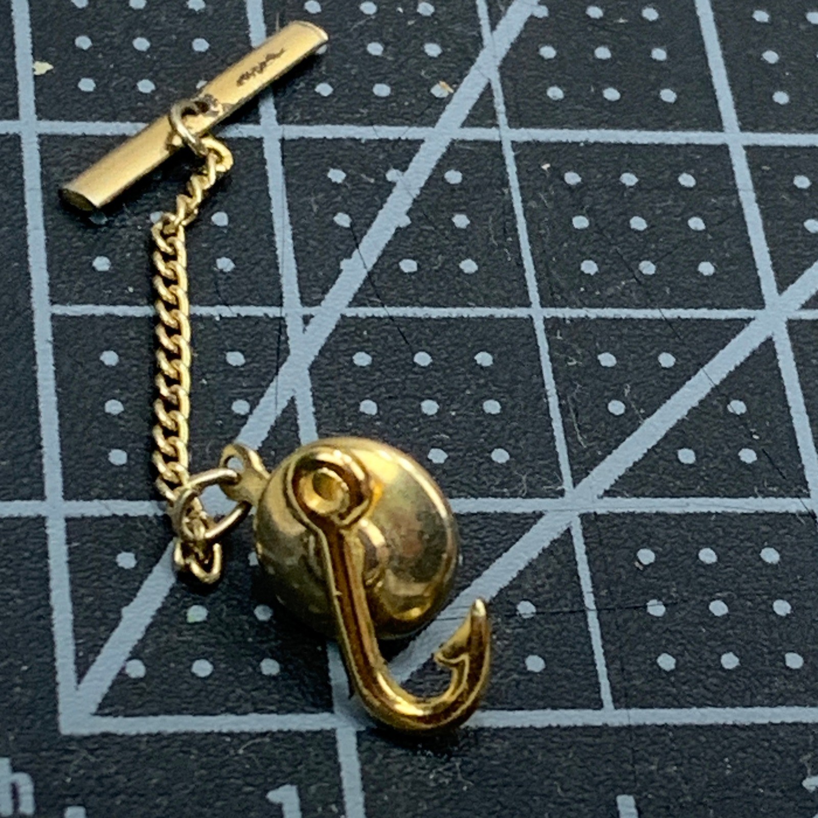 Gold Tone Fishing Hook Tie Tack Pin with Chain Vintage Men’s Accessory