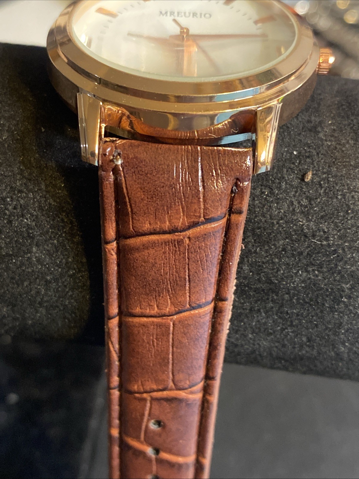 Mreurio Round Rose Gold Tone Watch in Men’s New Battery