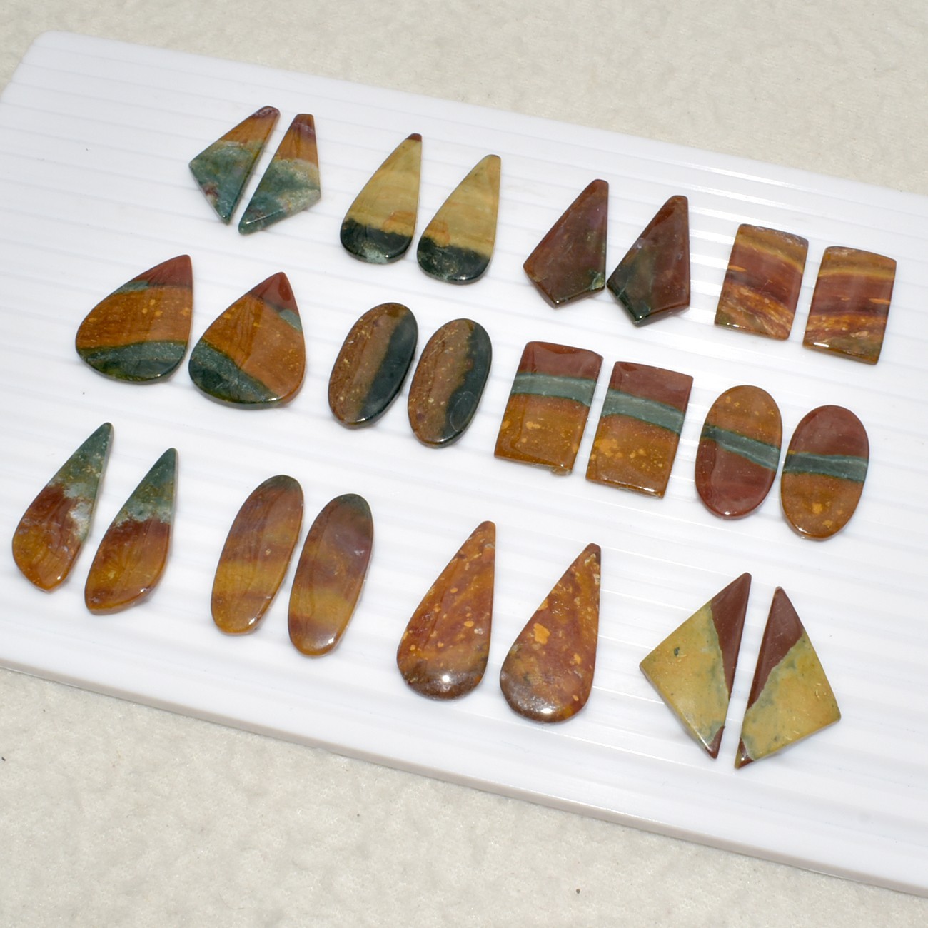 Natural Blood Stone Matching Pair Cabochon Loose Gemstone B502