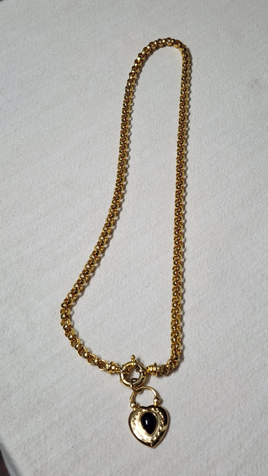 Vintage Joan Rivers Classic Collection Black Heart Padlock Pendant Rolo Necklace