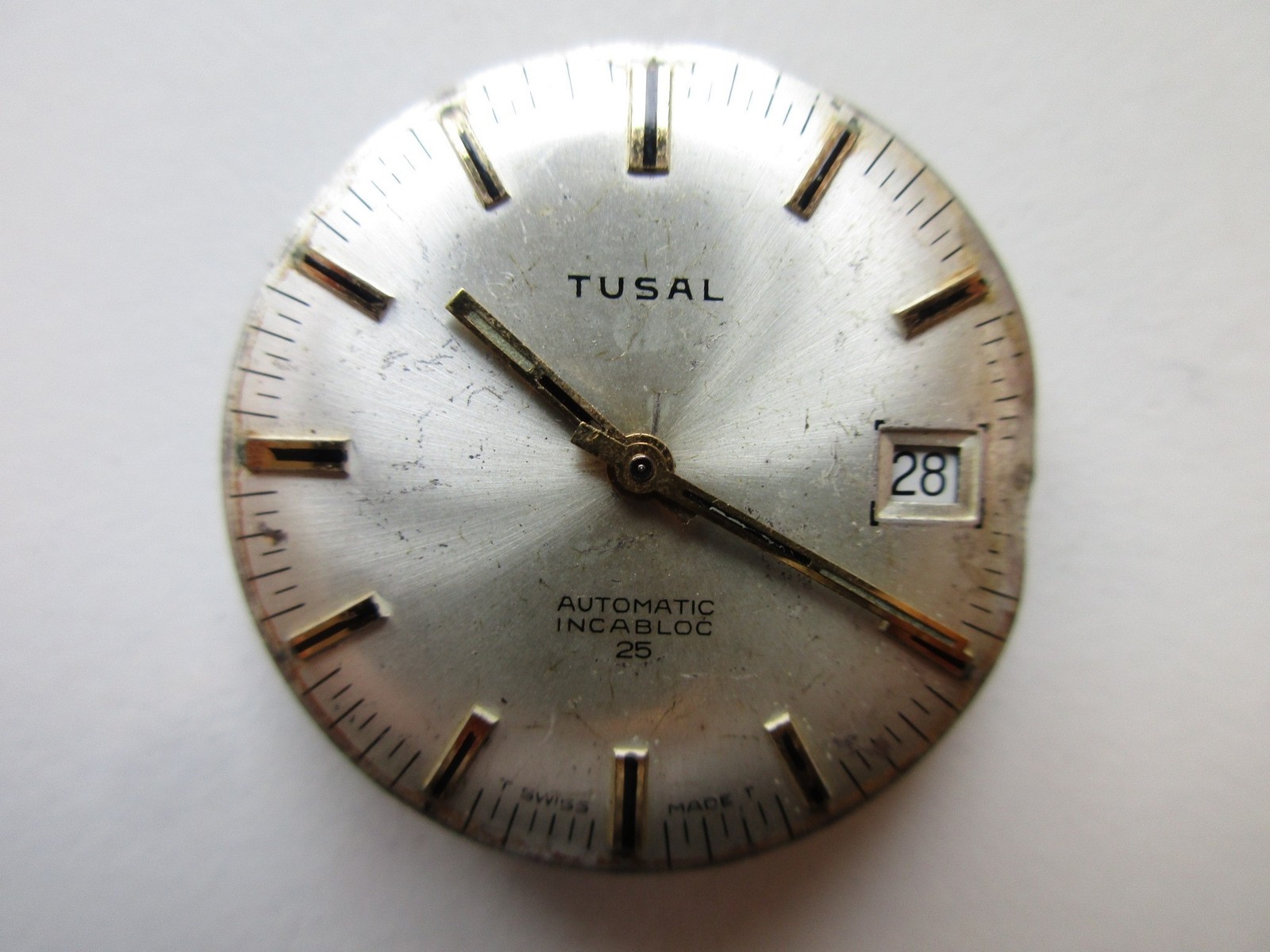 ETA cal. 2783 Swiss watch movement – ….. dial – date at 3 – running