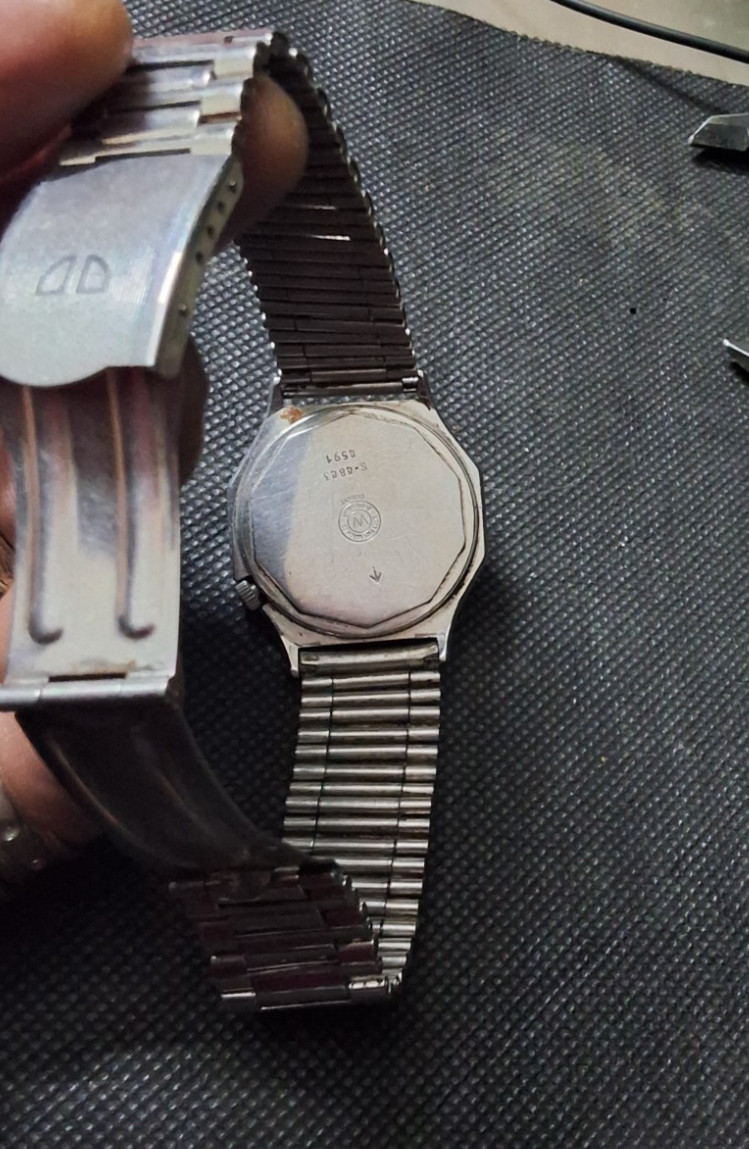 Vintage West End Quartz Day Date Swiss made Wrist Watch