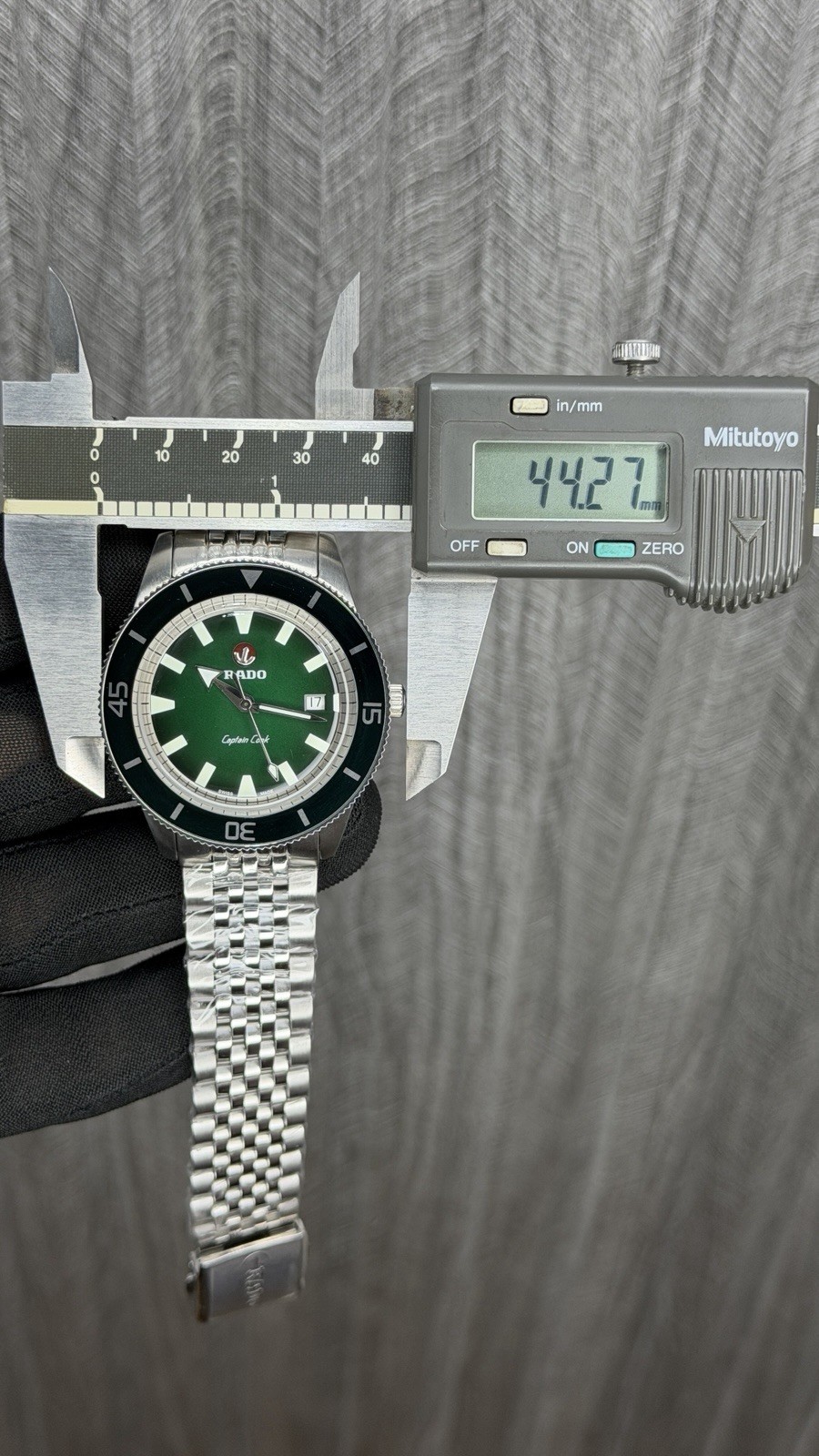 Rado Captain Cook Green Dial Automatic Men’s Watch Stainless Steel Date Swiss
