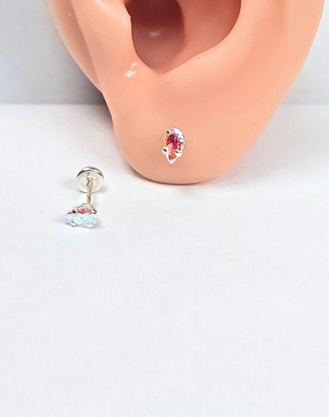Arete Broquel Stud Earrings Plata 925 Mex. Sterling Silver Iridescent Teardrop