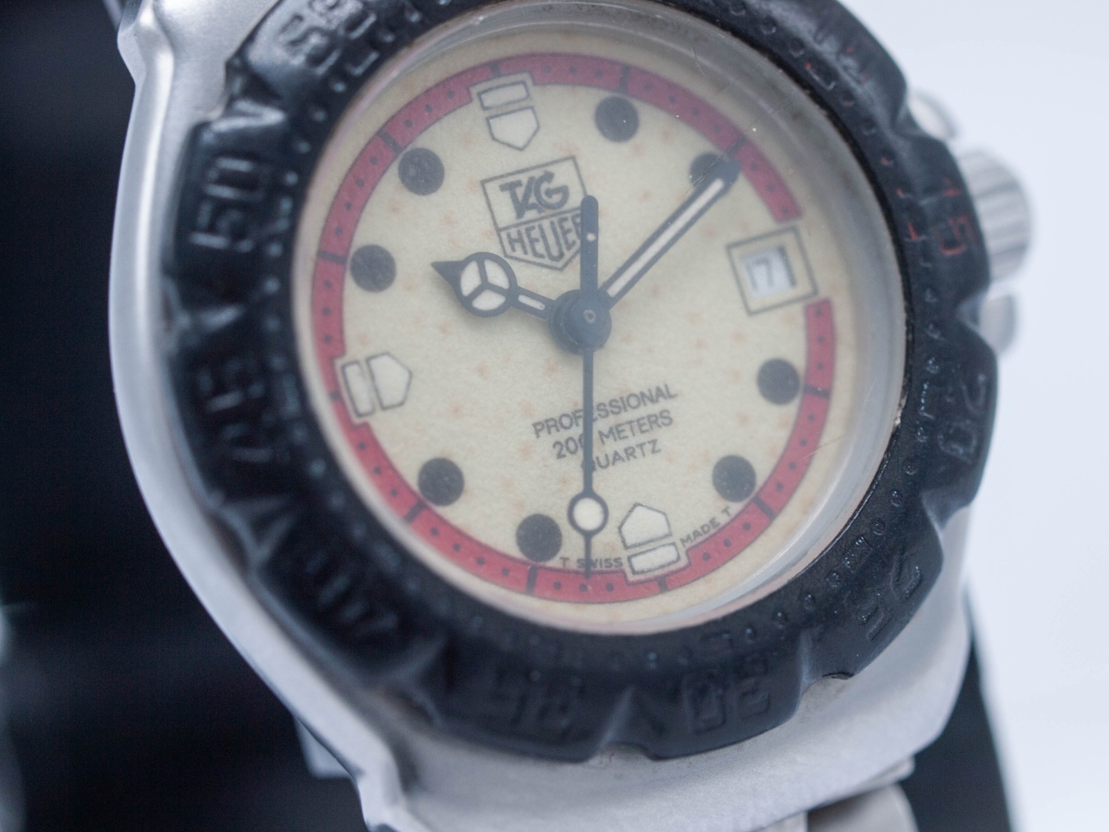 Tag Heuer Formula 1 WA1411 Women’s 28mm Quartz Dive Watch w/ Original Bracelet