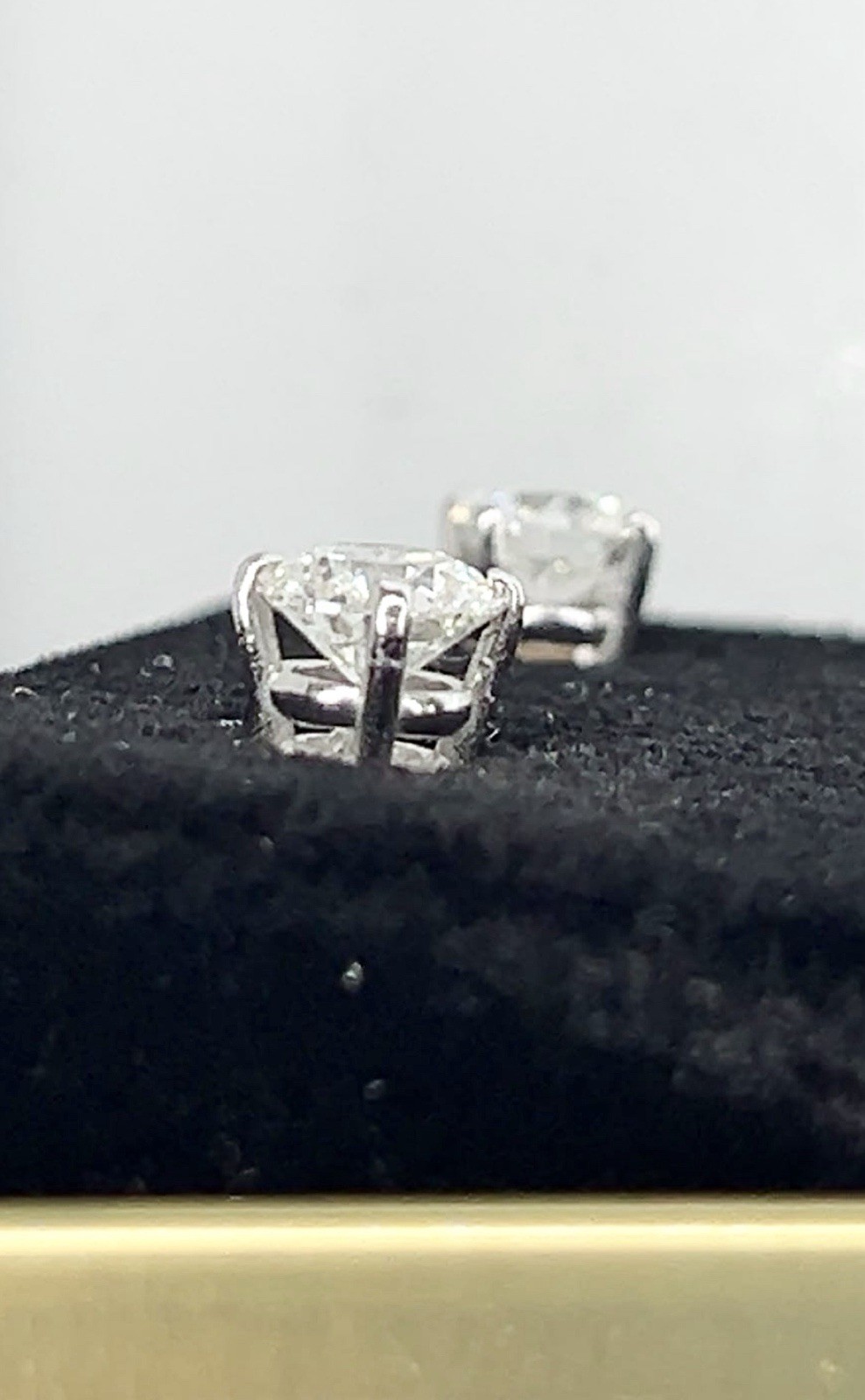 14k White Gold High Quality Vs1 G Color Very Good Cut Diamond 1ct Tdw Studs