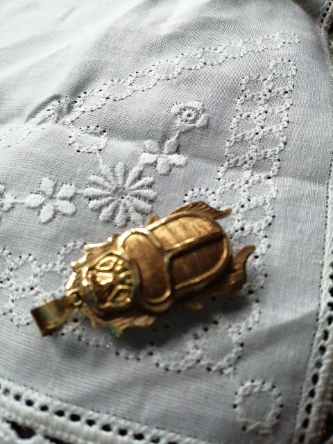 Egyptian Scarab Beetle Pendant Gold 750 18K Gold 5.6 Grams Charm No 585