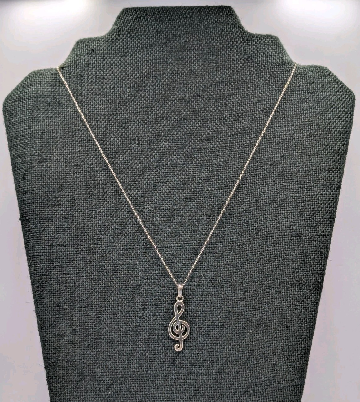 Vintage Sterling Silver Treble Clef Music Pendant 16-18″ Flat Cable 925 Necklace