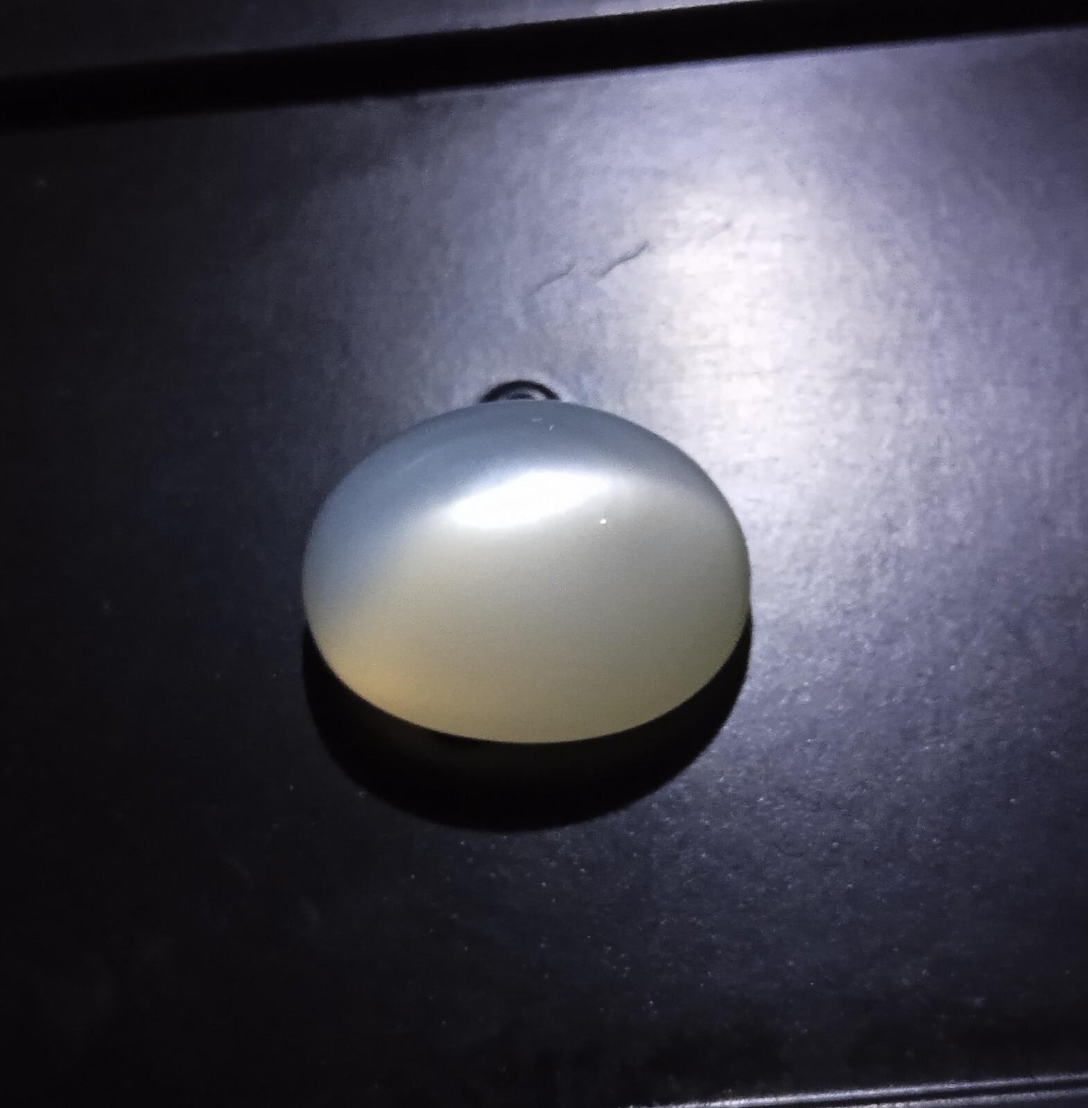 21 Carat 19.1x14x10.8 MM Natural Top Quality Off White Moonstone Oval Gemstone