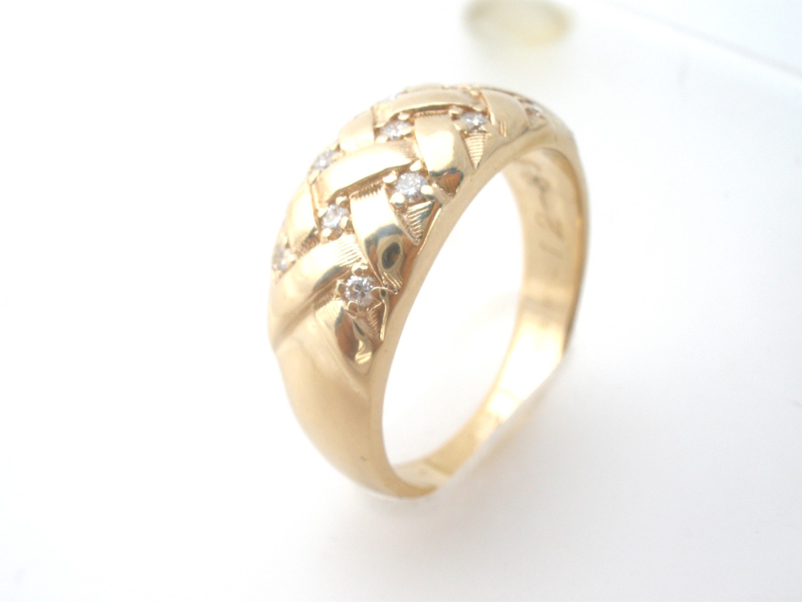 ARTCARVED 14K Gold Diamond Ring Vintage Basketweave Design Size 11 Vintage Band