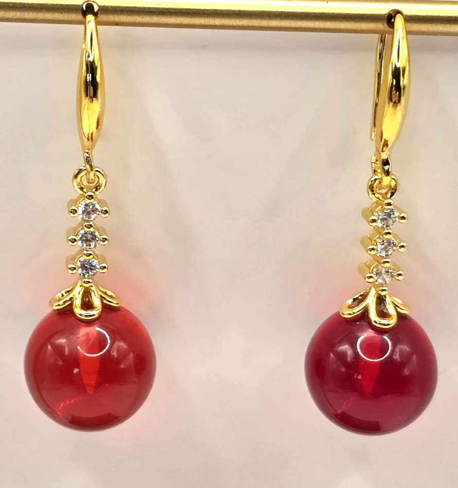 1 Pair of Women’s Fashion Red & Gold Dangle Earrings – NEW