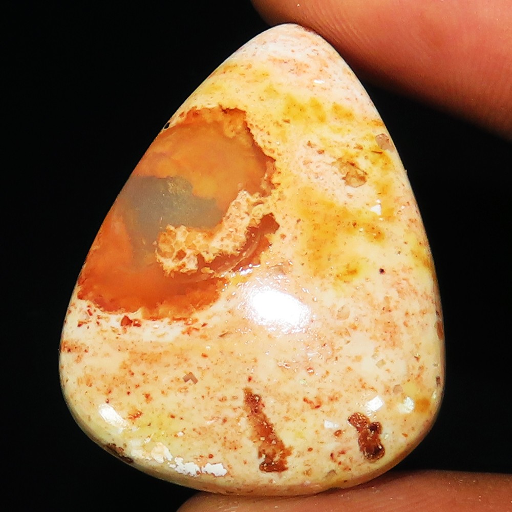 Natural Mexican Fire Opal Pear Shape Opal Gemstone for Sale 40.55 Ct 26x35x7 mm