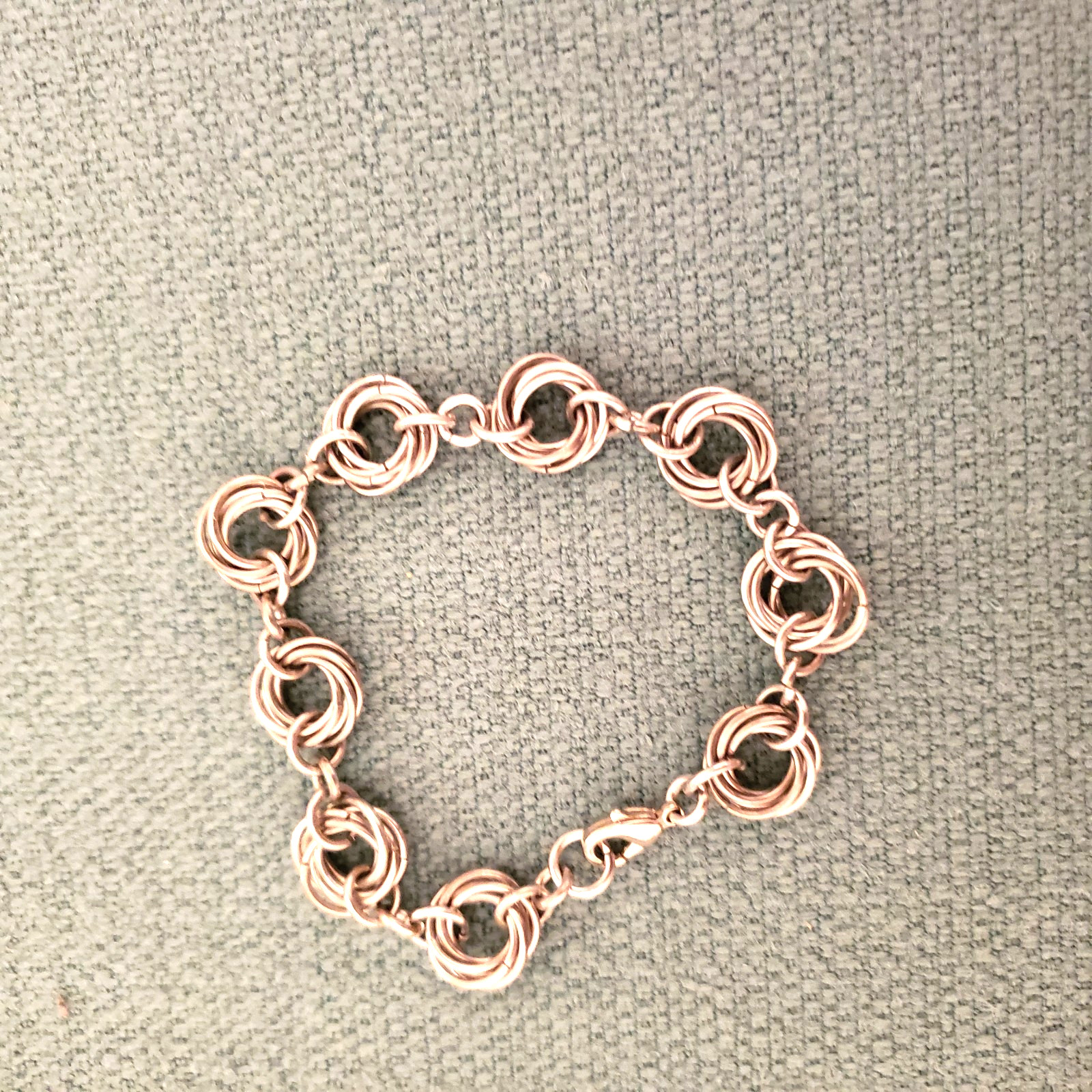 Rosette Chainmail Aluminum Bracelet/Free Earrings