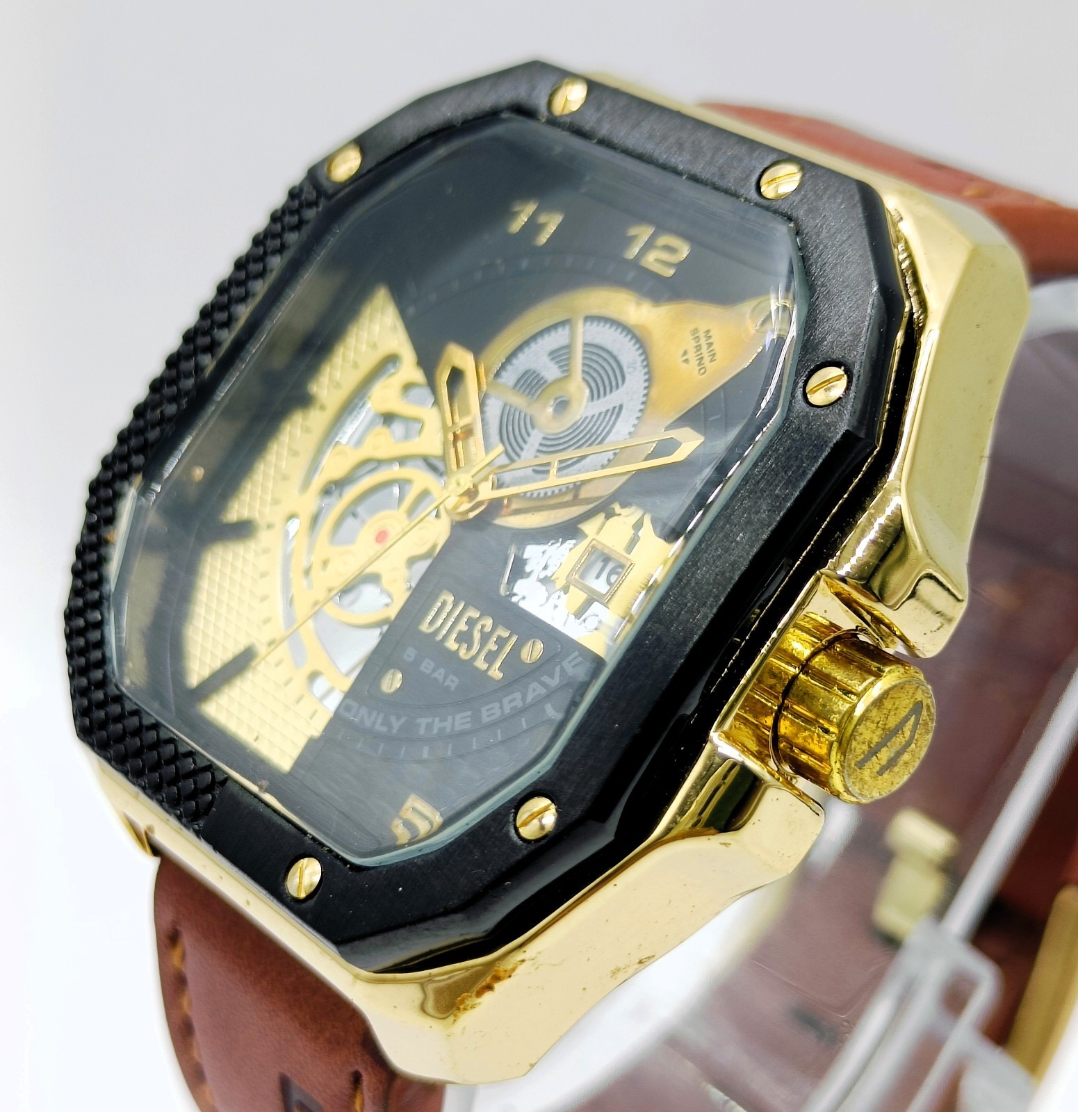 Amazing Diesel Date Indicator Quartz Analog Men’s Wrist Watch