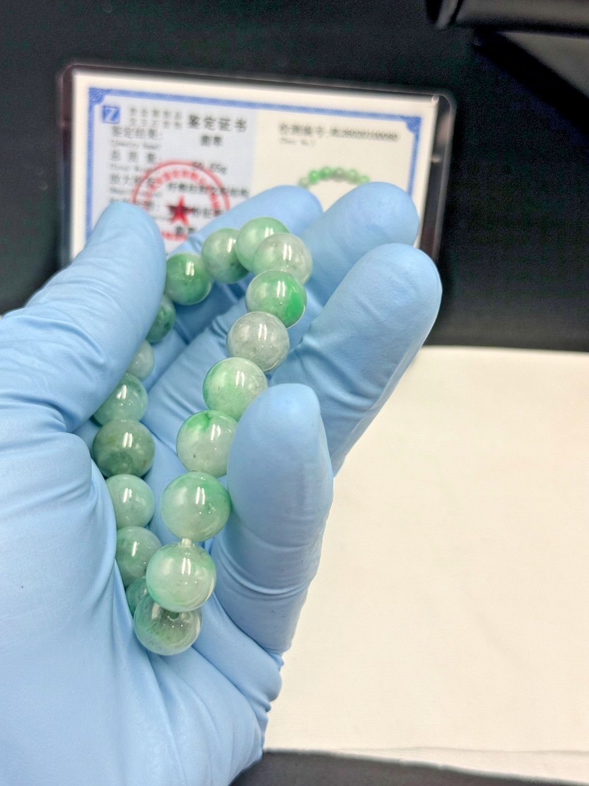 Certified Natural Jadeite Jade Beaded Bracelet Spicy Green 11.8 mm #100080