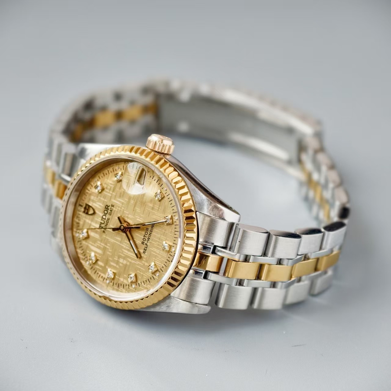 Tudor Gilding Linen Dial Prince 72033 Men’s Watch Automatic 32mm Date