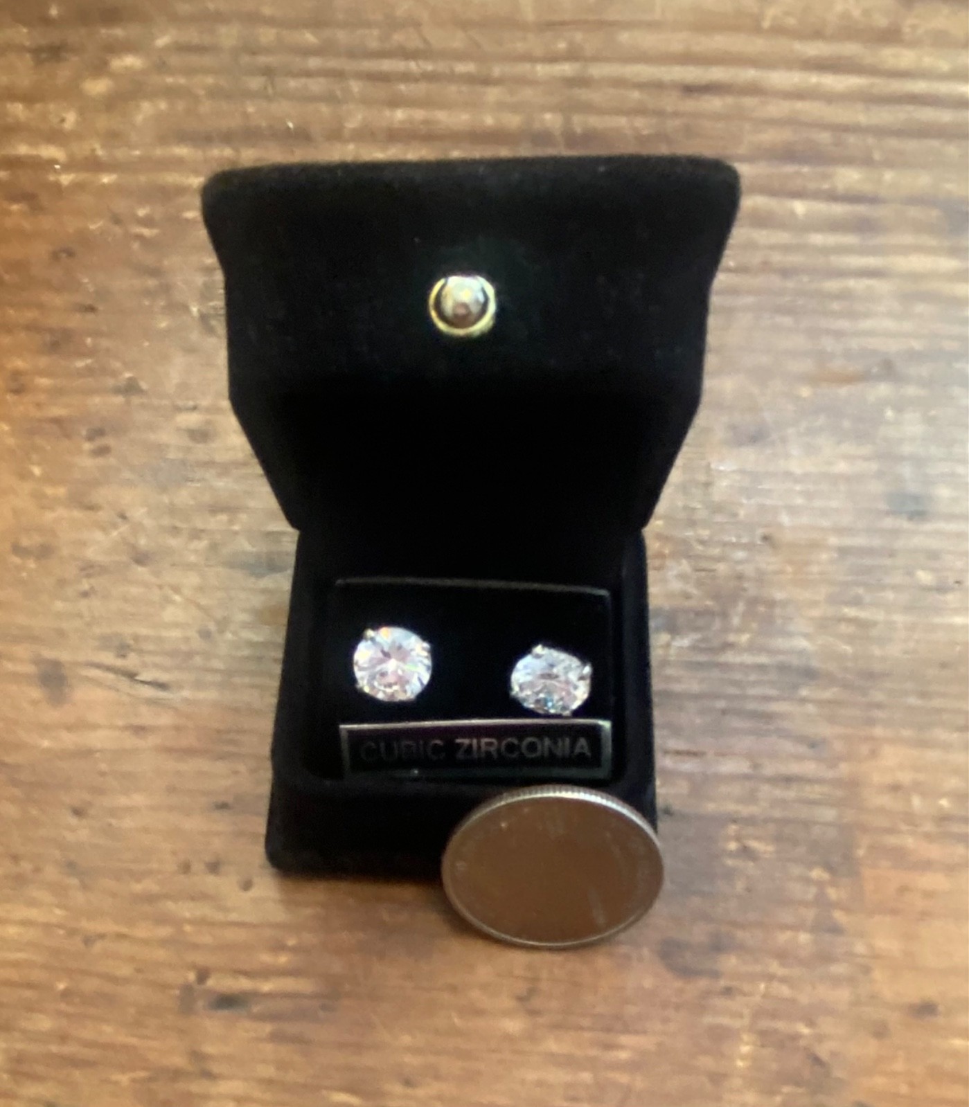 new old stock qubic zirconia earrings