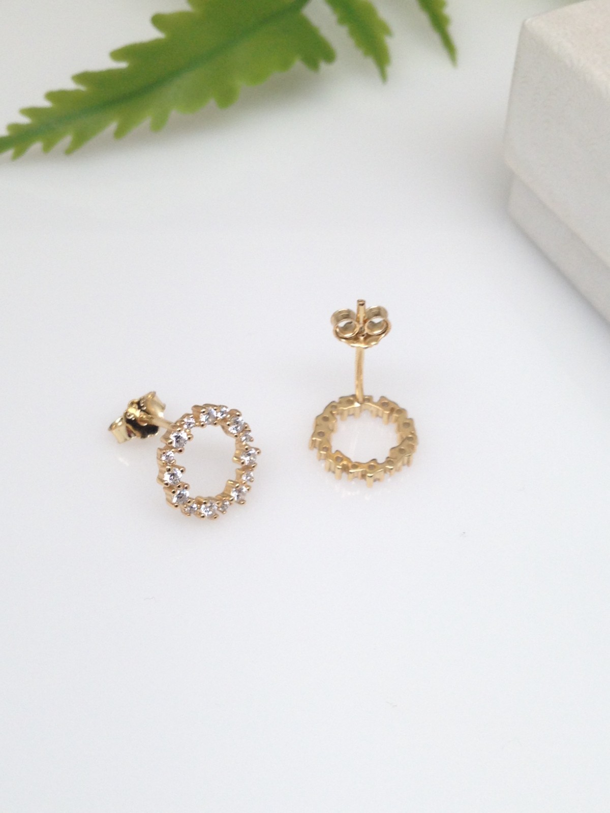 925 Sterling Silver CZ Gold Circle Stud Earrings Women Girls Tiny Studs 9.5mm