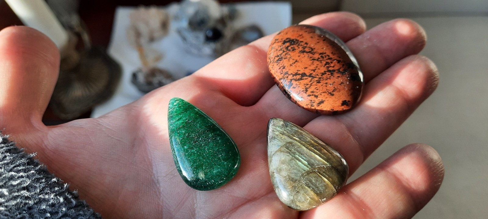 Mahogany Obsidian 64 Ct 40X29X7 mm + Labradorite 32 Ct. 31X22X7 mm + Aventurine