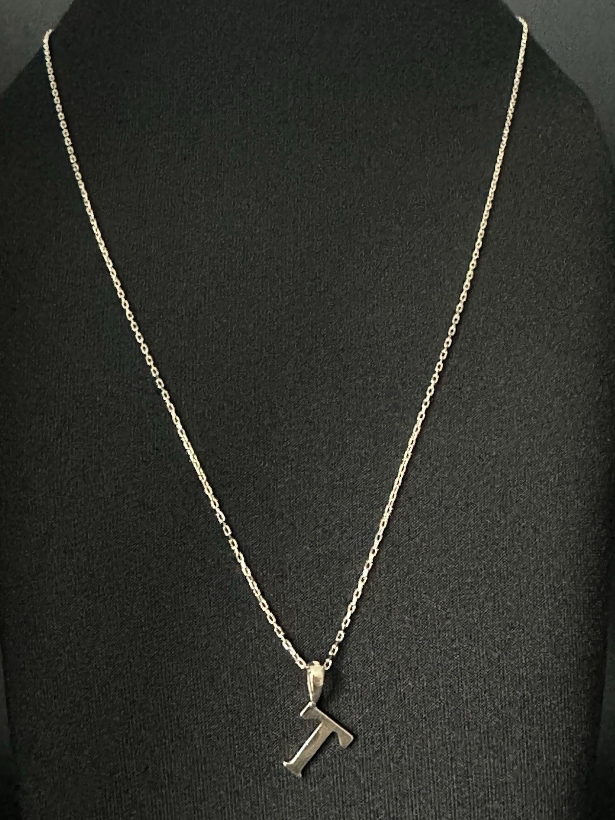 14K Solid Gold T Initial Necklace 1.95g 585 Yellow Gold Letter Pendant Chain