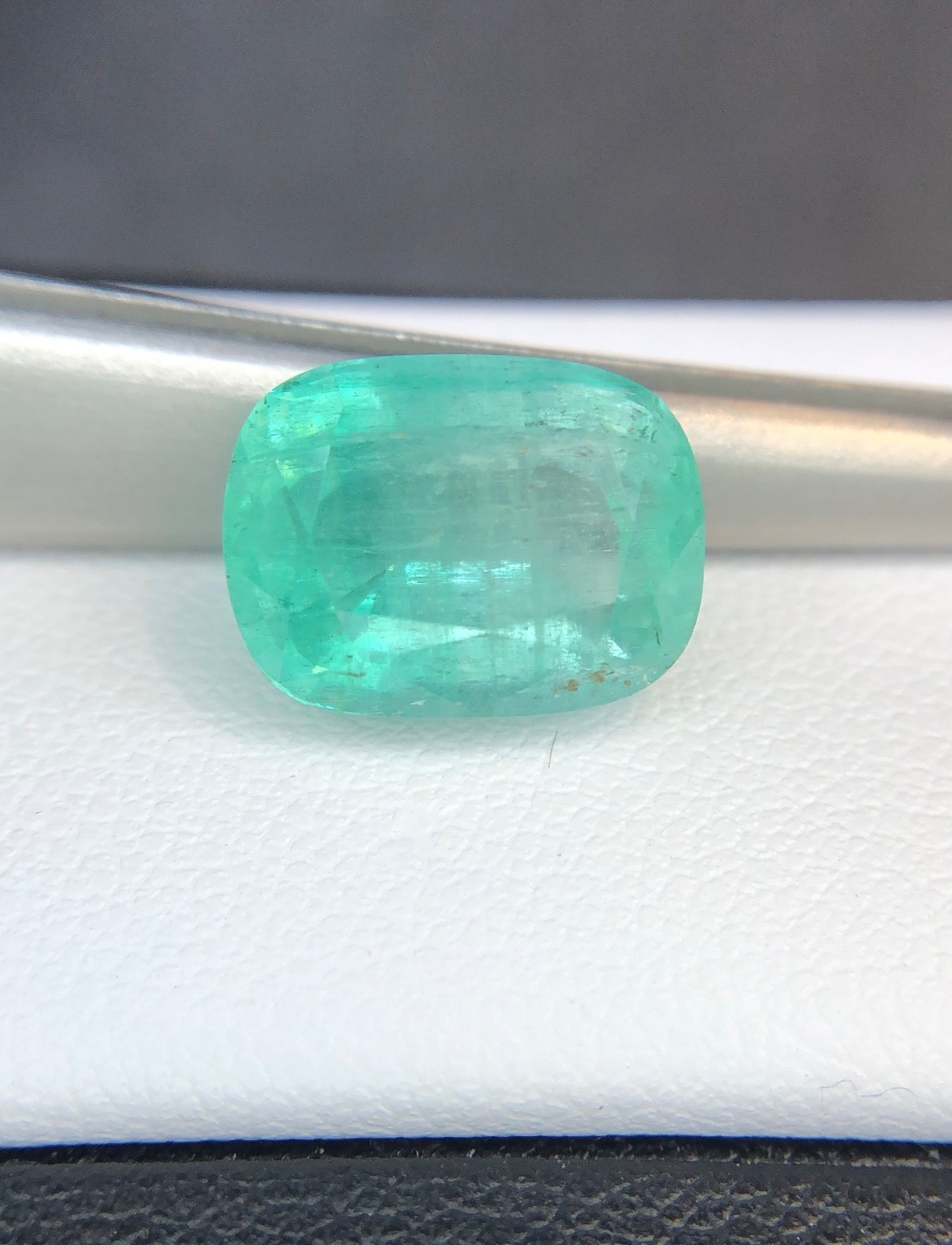 6.70 Cts Natural Nigerian Emerald Bluish Green Color Cushion Cut loose gemstone