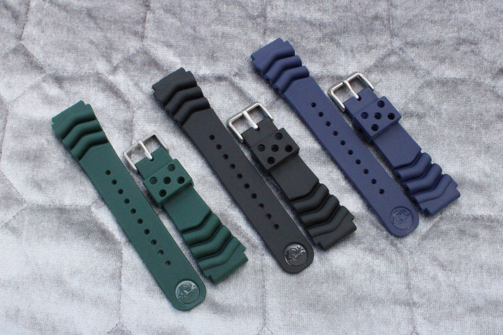 Genuine Seiko Z22 Watch Band Diver SKX171SKX173 18-22mm Black Rubber Curved Vent