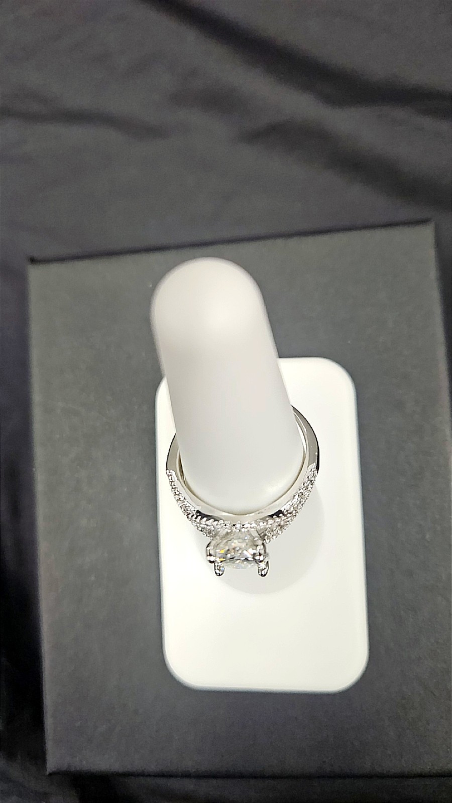 Moissanite 2.0ctw- GRA Engagement Ring White Gold Round Size 8 2mm