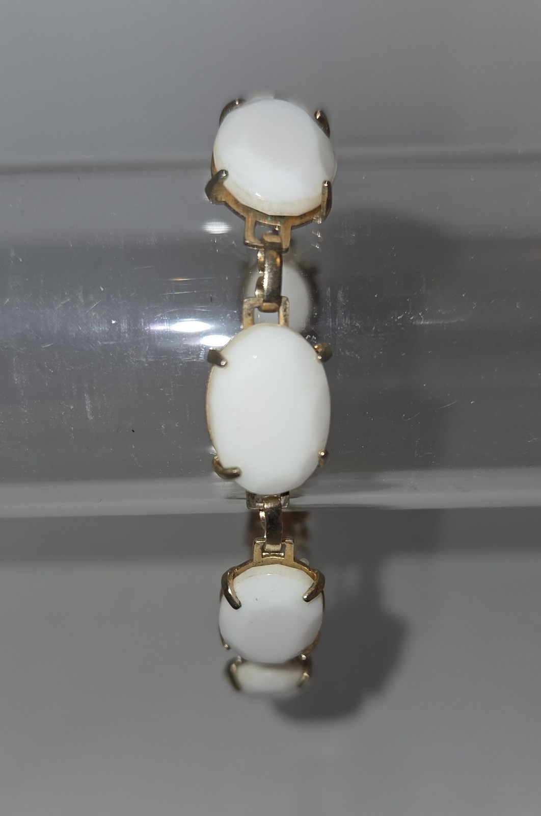 Vintage White Milk Glass Faceted Cabochon Bracelet Gold Tone with Safety Chain