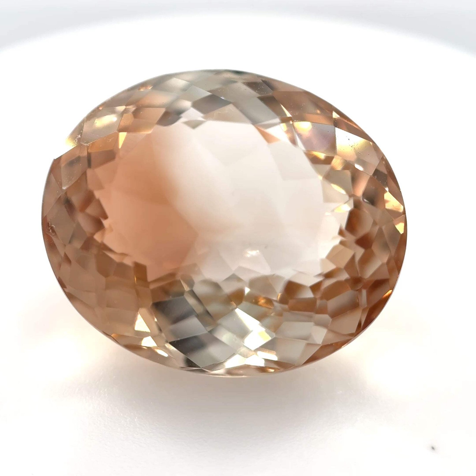 2005-TCH-99 | 13.7ct Champagne Topaz | 12.8×15.1mm