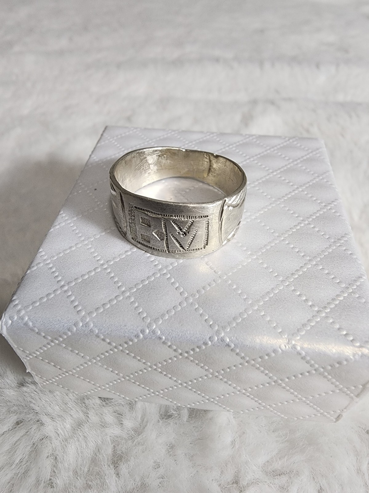 Sterling Silver 925 Geometric Pattern Band Ring, No Stone, Size 9