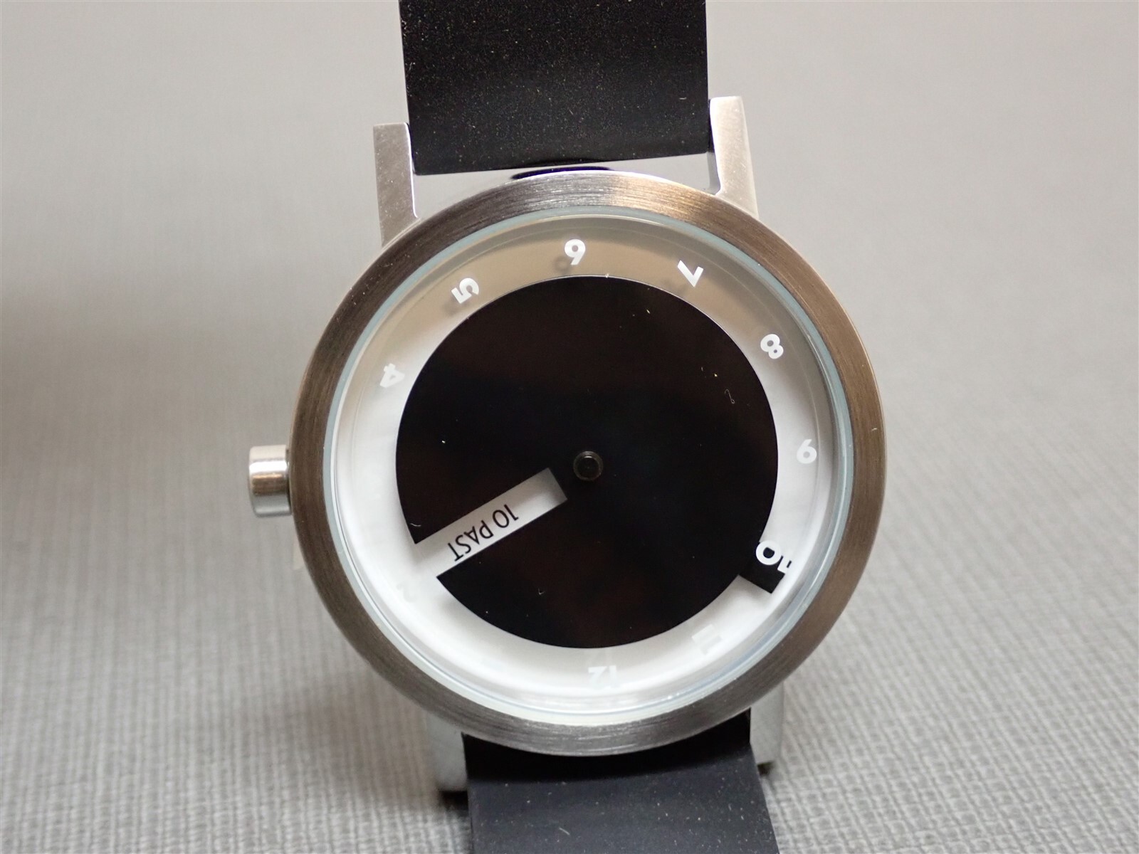 NEW Projects Watches PJT-7215S Till 40mm Black Silicone Band Watch