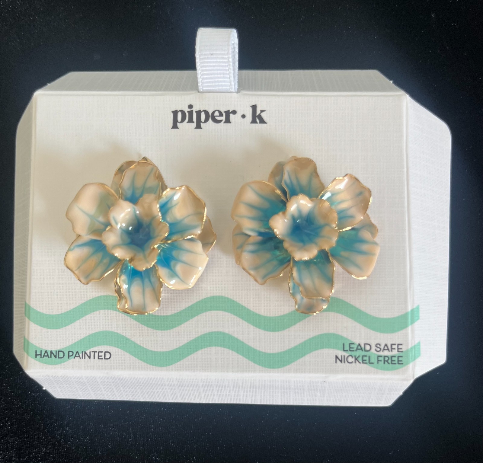 Piper K Flower Earrings Hand Painted Blue Beige Gold Tone Statement Clip On